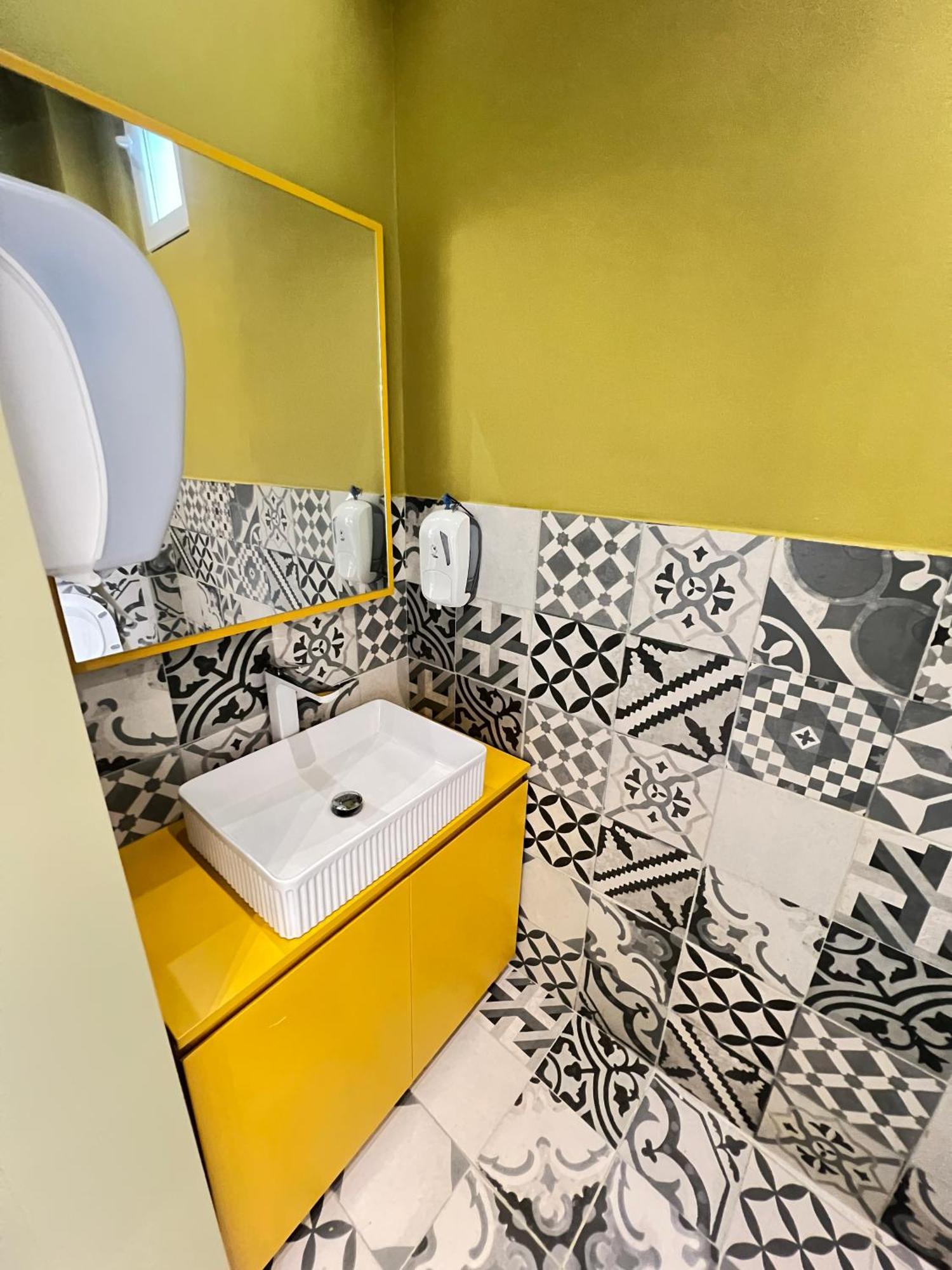 Noem Hotell Tiranë